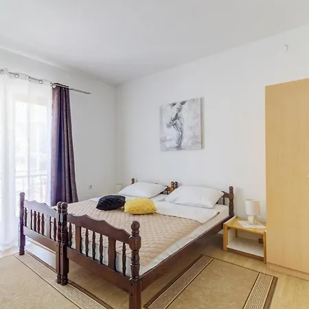 Bruno Apartment