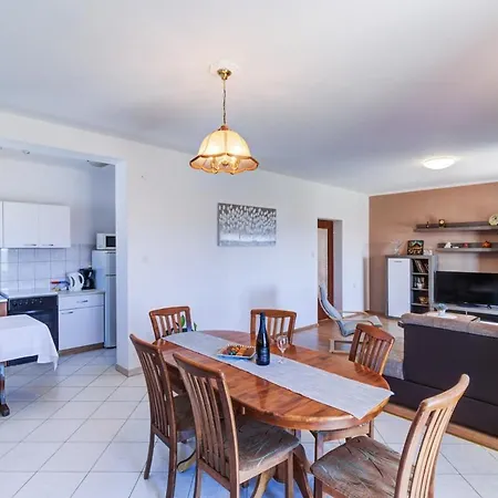 Apartment Bruno Novi Vinodolski